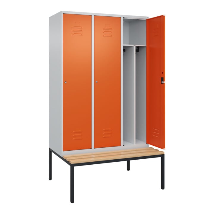 C+P Spind Classic PLUS, Bank, 3 Abteile, 2120x1200x815mm, 7035/2004 Verschluss Zylinderschloss 4 Garderobenhaken Trennwand mittig  Sitzbanktyp untergebaut