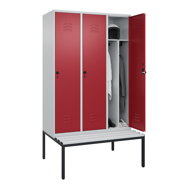 C+P Spind Classic PLUS, Bank, 3 Abteile, 2120x1200x815mm, 7035/3003 Verschluss Sicherheits-Drehriegel 4 Garderobenhaken Trennwand mittig Dekor Banklatten RAL 7035 Lichtgrau Sitzbanktyp untergebaut