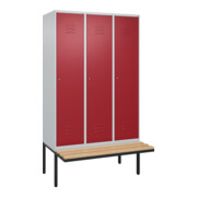 C+P Spind Classic PLUS, Bank, 3 Abteile, 2120x1200x815mm, 7035/3003 Verschluss Zylinderschloss 4 Garderobenhaken   Sitzbanktyp auskragend