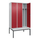 C+P Spind Classic PLUS, Bank, 3 Abteile, 2120x1200x815mm, 7035/3003 Verschluss Zylinderschloss 4 Garderobenhaken Trennwand mittig Dekor Banklatten RAL 7035 Lichtgrau Sitzbanktyp untergebaut-2