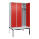 C+P Spind Classic PLUS, Bank, 3 Abteile, 2120x1200x815mm, 7035/3020 Verschluss Zylinderschloss 4 Garderobenhaken Trennwand mittig Dekor Banklatten RAL 7035 Lichtgrau Sitzbanktyp untergebaut-2