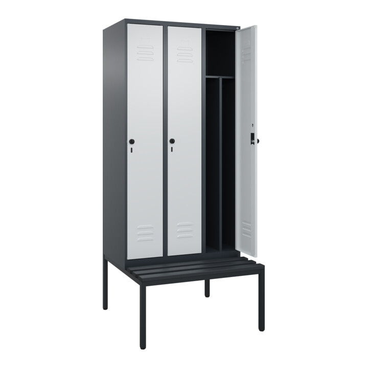 C+P Spind Classic PLUS, Bank, 3 Abteile, 2120x900x815mm, 7016/7035 Verschluss Sicherheits-Drehriegel 4 Garderobenhaken Trennwand mittig Dekor Banklatten RAL 7021 Schwarzgrau Sitzbanktyp untergebaut