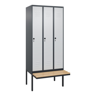 C+P Spind Classic PLUS, Bank, 3 Abteile, 2120x900x815mm, 7016/7035 Verschluss Sicherheits-Drehriegel 4 Garderobenhaken Trennwand mittig  Sitzbanktyp auskragend