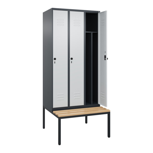 C+P Spind Classic PLUS, Bank, 3 Abteile, 2120x900x815mm, 7016/7035 Verschluss Sicherheits-Drehriegel 4 Garderobenhaken Trennwand mittig  Sitzbanktyp untergebaut