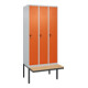 C+P Spind Classic PLUS, Bank, 3 Abteile, 2120x900x815mm, 7035/2004 Verschluss Sicherheits-Drehriegel 4 Garderobenhaken Trennwand mittig  Sitzbanktyp auskragend-1