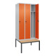 C+P Spind Classic PLUS, Bank, 3 Abteile, 2120x900x815mm, 7035/2004 Verschluss Sicherheits-Drehriegel 4 Garderobenhaken Trennwand mittig  Sitzbanktyp untergebaut-2