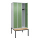 C+P Spind Classic PLUS, Bank, 3 Abteile, 2120x900x815mm, 7035/6011 Verschluss Zylinderschloss 3 Garderobenhaken   Sitzbanktyp untergebaut-2