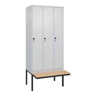 C+P Spind Classic PLUS, Bank, 3 Abteile, 2120x900x815mm, 7035/7035 Verschluss Sicherheits-Drehriegel 4 Garderobenhaken Trennwand mittig  Sitzbanktyp auskragend