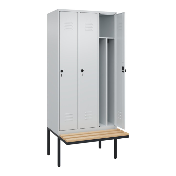 C+P Spind Classic PLUS, Bank, 3 Abteile, 2120x900x815mm, 7035/7035 Verschluss Sicherheits-Drehriegel 4 Garderobenhaken Trennwand mittig  Sitzbanktyp auskragend
