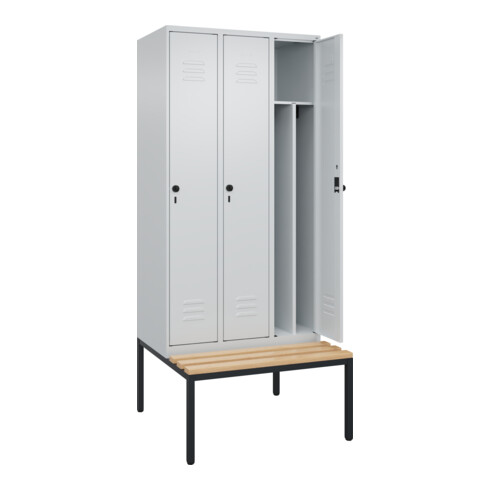 C+P Spind Classic PLUS, Bank, 3 Abteile, 2120x900x815mm, 7035/7035 Verschluss Sicherheits-Drehriegel 4 Garderobenhaken Trennwand mittig  Sitzbanktyp untergebaut