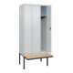 C+P Spind Classic PLUS, Bank, 3 Abteile, 2120x900x815mm, 7035/7035 Verschluss Zylinderschloss 3 Garderobenhaken   Sitzbanktyp auskragend-2