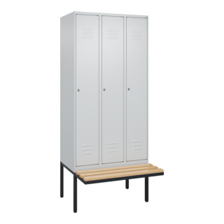 C+P Spind Classic PLUS, Bank, 3 Abteile, 2120x900x815mm, 7035/7035 Verschluss Zylinderschloss 4 Garderobenhaken Trennwand mittig  Sitzbanktyp auskragend