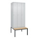 C+P Spind Classic PLUS, Bank, 3 Abteile, 2120x900x815mm, 7035/7035 Verschluss Zylinderschloss 4 Garderobenhaken Trennwand mittig  Sitzbanktyp untergebaut-1