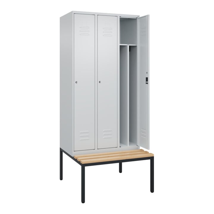 C+P Spind Classic PLUS, Bank, 3 Abteile, 2120x900x815mm, 7035/7035 Verschluss Zylinderschloss 4 Garderobenhaken Trennwand mittig  Sitzbanktyp untergebaut