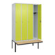 C+P Spind Classic PLUS, Bank, 4 Abteile, 2120x1200x815mm, 7035/0024 Verschluss Zylinderschloss 3 Garderobenhaken   Sitzbanktyp auskragend-2