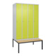C+P Spind Classic PLUS, Bank, 4 Abteile, 2120x1200x815mm, 7035/0024 Verschluss Zylinderschloss 4 Garderobenhaken Trennwand mittig  Sitzbanktyp untergebaut-1