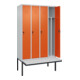 C+P Spind Classic PLUS, Bank, 4 Abteile, 2120x1200x815mm, 7035/2004 Verschluss Sicherheits-Drehriegel 4 Garderobenhaken Trennwand mittig Dekor Banklatten RAL 7035 Lichtgrau Sitzbanktyp auskragend-5
