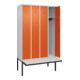 C+P Spind Classic PLUS, Bank, 4 Abteile, 2120x1200x815mm, 7035/2004 Verschluss Zylinderschloss 3 Garderobenhaken  Dekor Banklatten RAL 7035 Lichtgrau Sitzbanktyp auskragend-2
