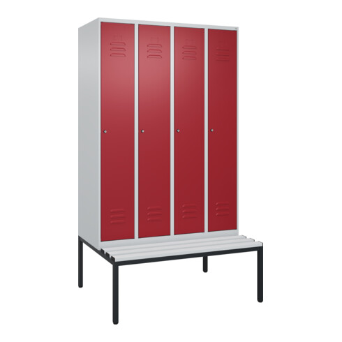 C+P Spind Classic PLUS, Bank, 4 Abteile, 2120x1200x815mm, 7035/3003 Verschluss Zylinderschloss 4 Garderobenhaken Trennwand mittig Dekor Banklatten RAL 7035 Lichtgrau Sitzbanktyp untergebaut
