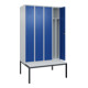 C+P Spind Classic PLUS, Bank, 4 Abteile, 2120x1200x815mm, 7035/5010 Verschluss Zylinderschloss 4 Garderobenhaken Trennwand mittig Dekor Banklatten RAL 7035 Lichtgrau Sitzbanktyp untergebaut-2