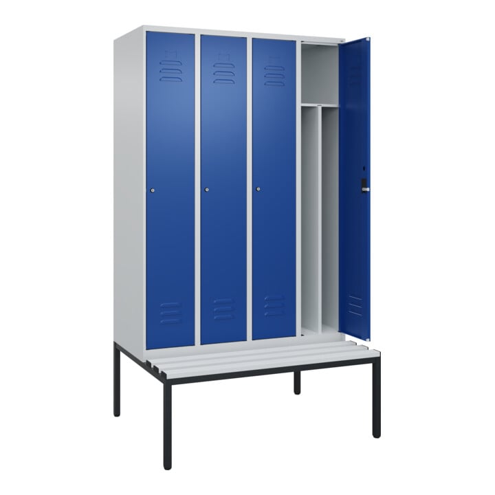 C+P Spind Classic PLUS, Bank, 4 Abteile, 2120x1200x815mm, 7035/5010 Verschluss Zylinderschloss 4 Garderobenhaken Trennwand mittig Dekor Banklatten RAL 7035 Lichtgrau Sitzbanktyp untergebaut