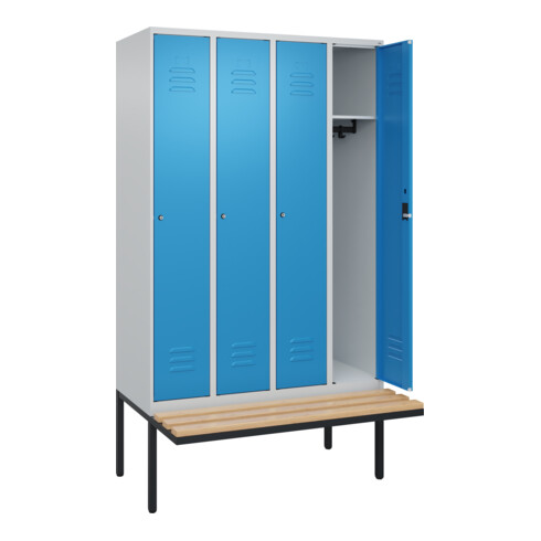 C+P Spind Classic PLUS, Bank, 4 Abteile, 2120x1200x815mm, 7035/5012 Verschluss Zylinderschloss 3 Garderobenhaken   Sitzbanktyp auskragend