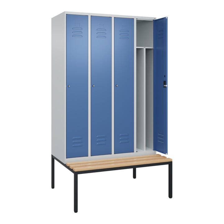 C+P Spind Classic PLUS, Bank, 4 Abteile, 2120x1200x815mm, 7035/5023 Verschluss Zylinderschloss 4 Garderobenhaken Trennwand mittig  Sitzbanktyp untergebaut