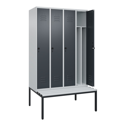 C+P Spind Classic PLUS, Bank, 4 Abteile, 2120x1200x815mm, 7035/7016 Verschluss Sicherheits-Drehriegel 4 Garderobenhaken Trennwand mittig Dekor Banklatten RAL 7035 Lichtgrau Sitzbanktyp untergebaut
