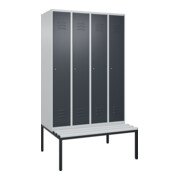 C+P Spind Classic PLUS, Bank, 4 Abteile, 2120x1200x815mm, 7035/7016 Verschluss Zylinderschloss 4 Garderobenhaken Trennwand mittig Dekor Banklatten RAL 7035 Lichtgrau Sitzbanktyp untergebaut