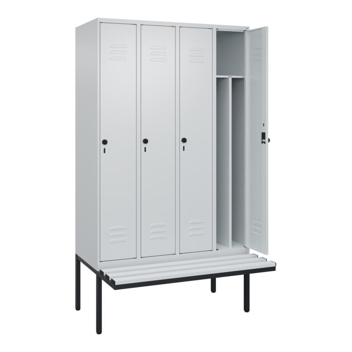C+P Spind Classic PLUS, Bank, 4 Abteile, 2120x1200x815mm, 7035/7035 Verschluss Sicherheits-Drehriegel 4 Garderobenhaken Trennwand mittig Dekor Banklatten RAL 7035 Lichtgrau Sitzbanktyp auskragend