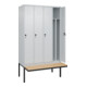 C+P Spind Classic PLUS, Bank, 4 Abteile, 2120x1200x815mm, 7035/7035 Verschluss Sicherheits-Drehriegel 4 Garderobenhaken Trennwand mittig  Sitzbanktyp auskragend-2