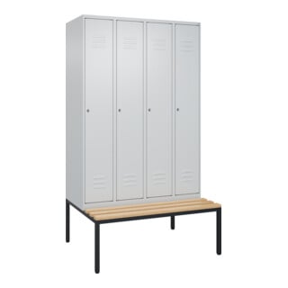 C+P Spind Classic PLUS, Bank, 4 Abteile, 2120x1200x815mm, 7035/7035 Verschluss Zylinderschloss 4 Garderobenhaken Trennwand mittig  Sitzbanktyp untergebaut