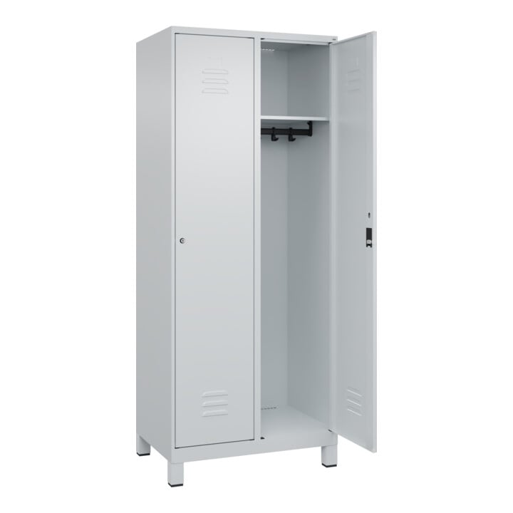 C+P Spind Classic PLUS, Füße, 2 Abteile, 1950x800x500mm, 7035/7035 Verschluss Zylinderschloss 4 Garderobenhaken