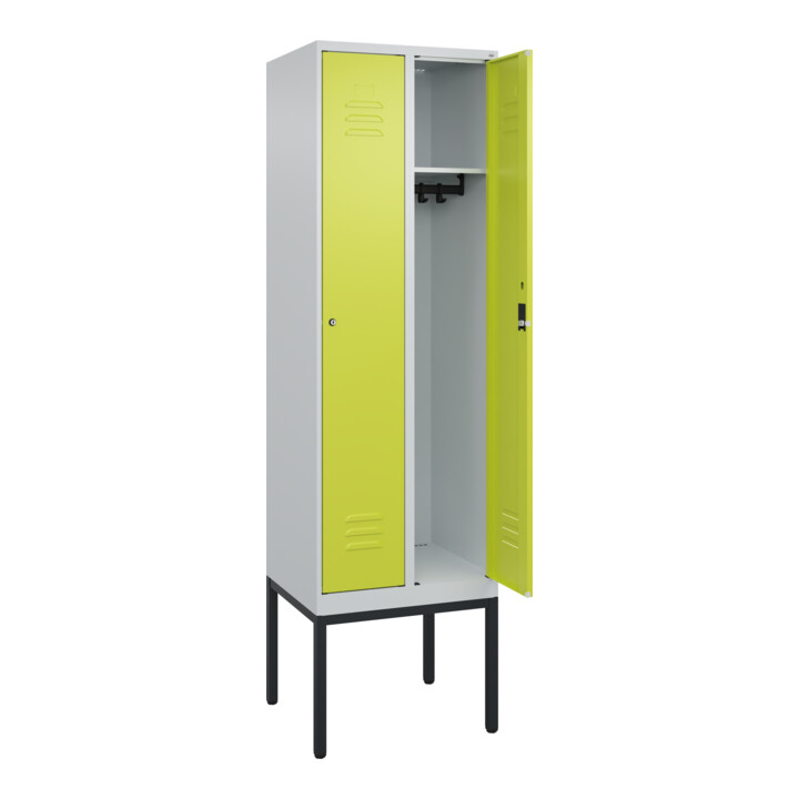 C+P Spind Classic PLUS, Gestell, 2 Abteile, 2120x600x500mm, 7035/0024 Verschluss Zylinderschloss 3 Garderobenhaken