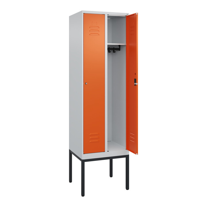 C+P Spind Classic PLUS, Gestell, 2 Abteile, 2120x600x500mm, 7035/2004 Verschluss Zylinderschloss 3 Garderobenhaken