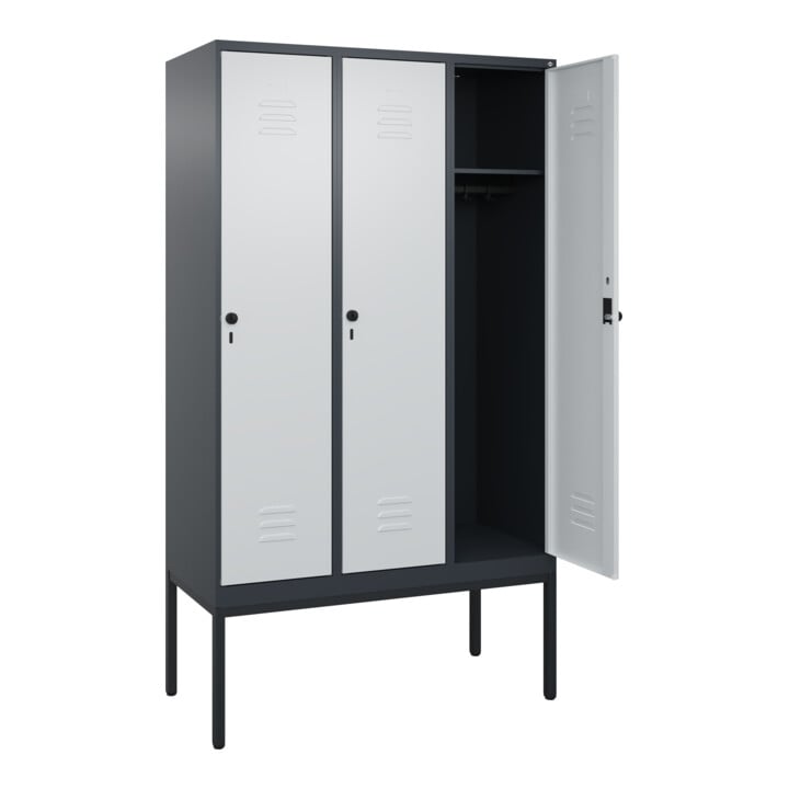 C+P Spind Classic PLUS, Gestell, 3 Abteile, 2120x1200x500mm, 7016/7035 Verschluss Sicherheits-Drehriegel 4 Garderobenhaken