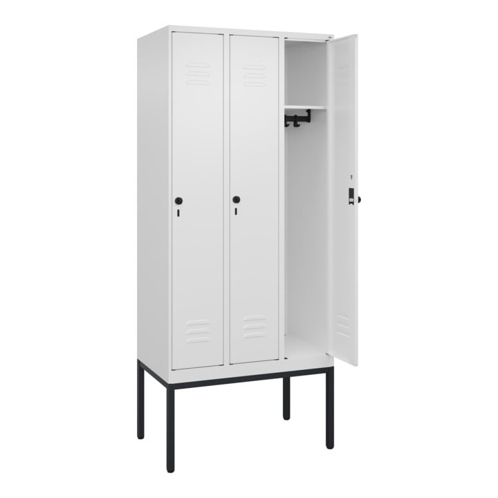 C+P Spind Classic PLUS, Gestell, 3 Abteile, 2120x900x500mm, 9016/9016 Verschluss Sicherheits-Drehriegel 3 Garderobenhaken