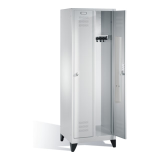 C+P Spind Serie 128, Garderobenschrank mit Füßen