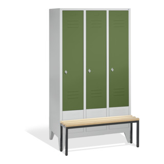 C+P Umkleidespind Classic mit Sitzbank, 3 Abteile, H1850xB1200xT500/815mm Front Resedagrün Korpus Lichtgrau