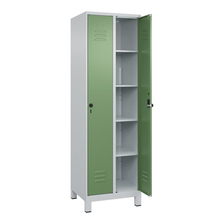 C+P Wäsche-Spind Classic PLUS, Füße, 2 Abteile, 1950x600x500mm, 7035/6011 Verschluss Sicherheits-Drehriegel