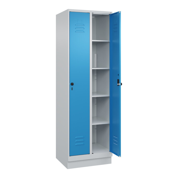 C+P Wäsche-Spind Classic PLUS, Sockel, 2 Abteile, 1950x600x500mm, 7035/5012 Verschluss Sicherheits-Drehriegel