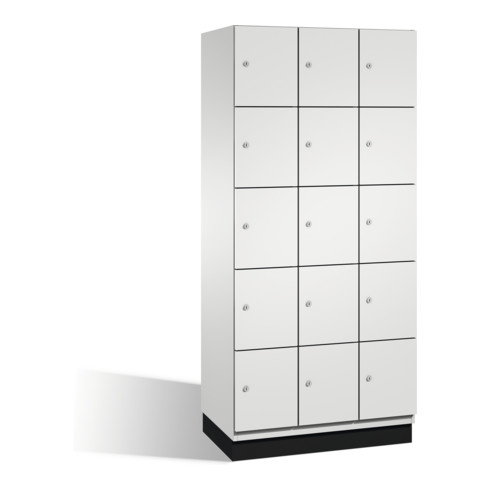 C+P Cambio armoire avec étagères sur socle 15 étagères avant gris clair corps gris clair gris clair