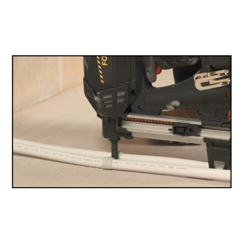 CELO Rohr Schelle FP 18
