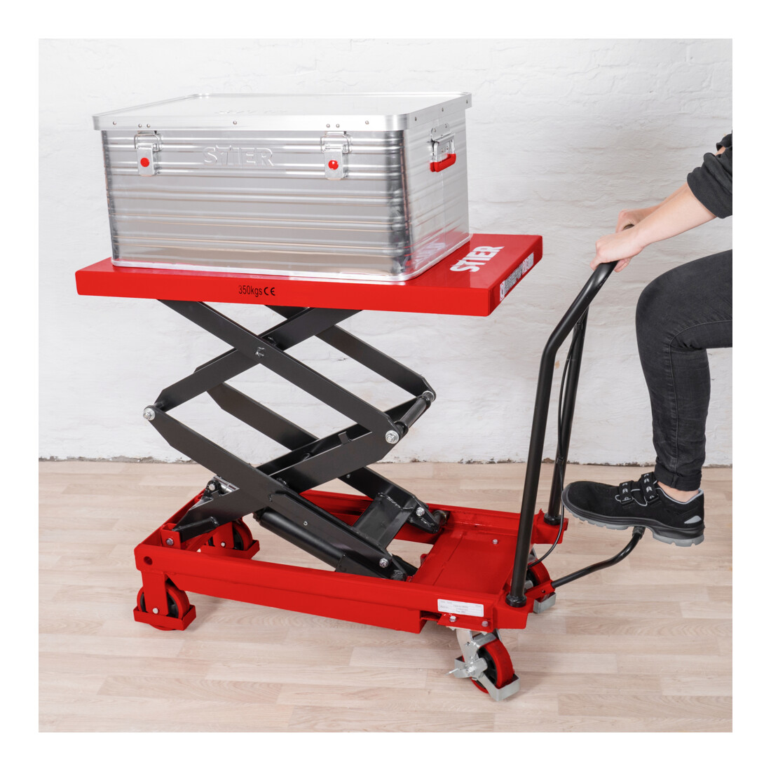 Chariot à doubles ciseaux à plate-forme élévatrice STIER 350 kg