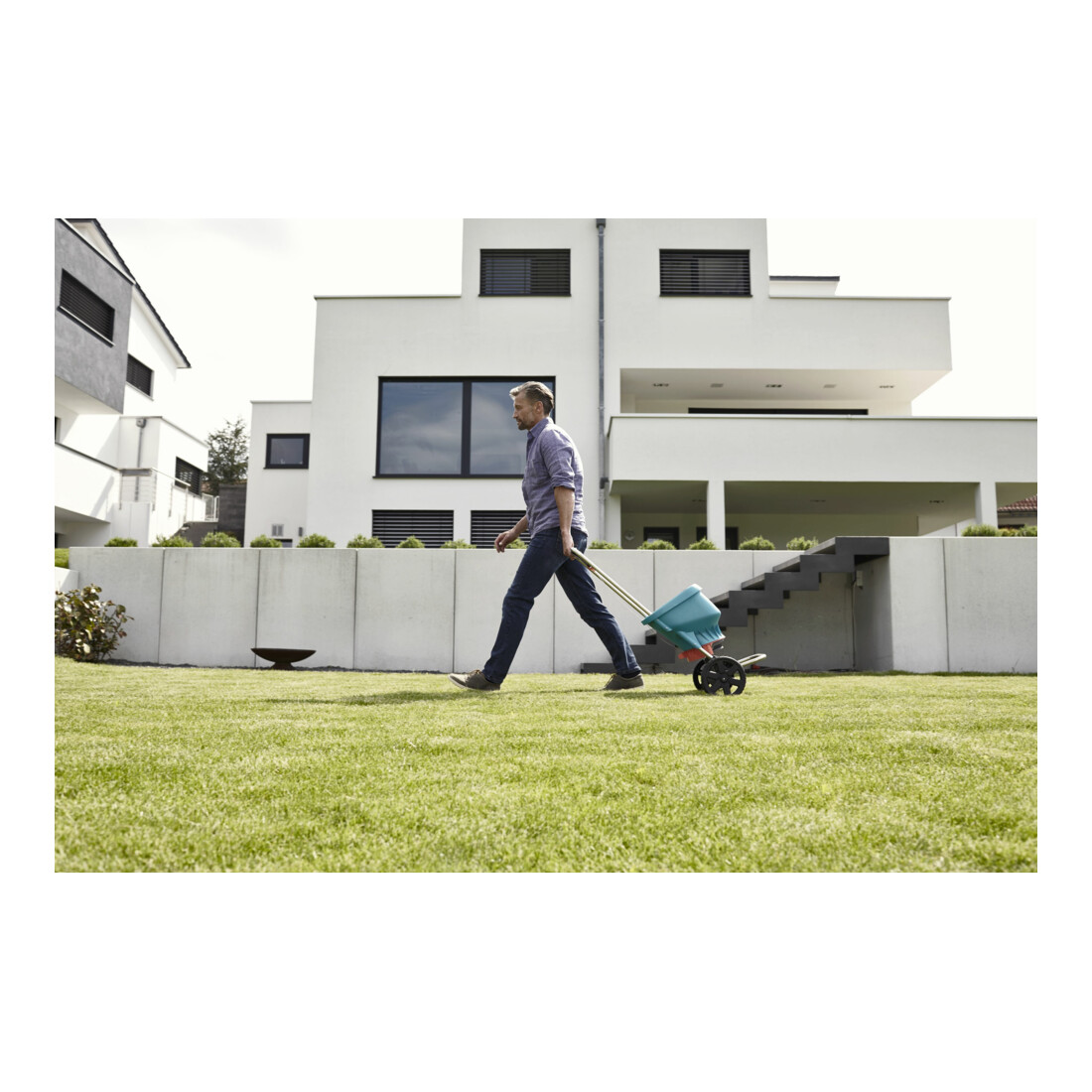 Chariot d'épandage XL GARDENA