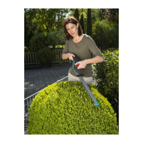 Cisaille à haies sans fil EasyCut Li GARDENA