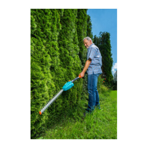 Cisaille à haies télescopique sans fil THS 42/18V P4A GARDENA Set Ready-To-Use