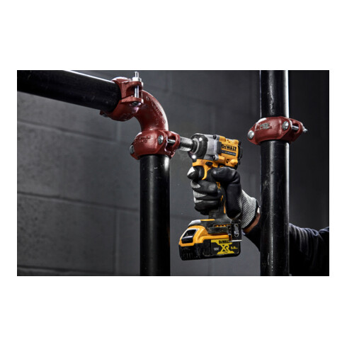 Clé à choc sans fil DEWALT 18V XR, 1/2" (sans balais), max. 406 Nm - Version de base DCF921NT-XJ