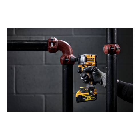 Clé à choc sans fil DEWALT 18V XR, 1/2" (sans balais), max. 406 Nm - Version de base DCF921NT-XJ