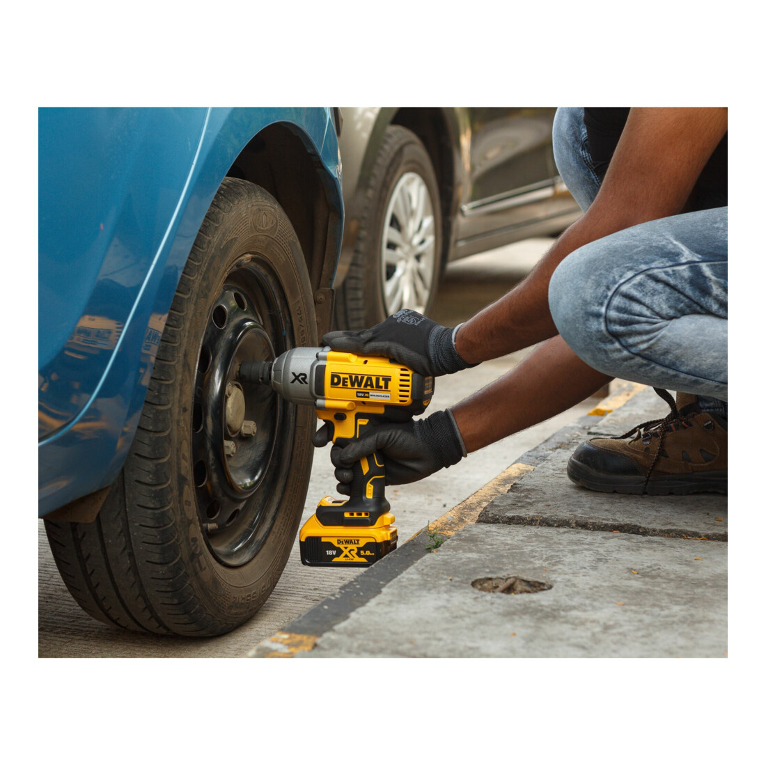 Clé à chocs sans fil DEWALT 1/2 18V / 5.0Ah DCF899P2-QW